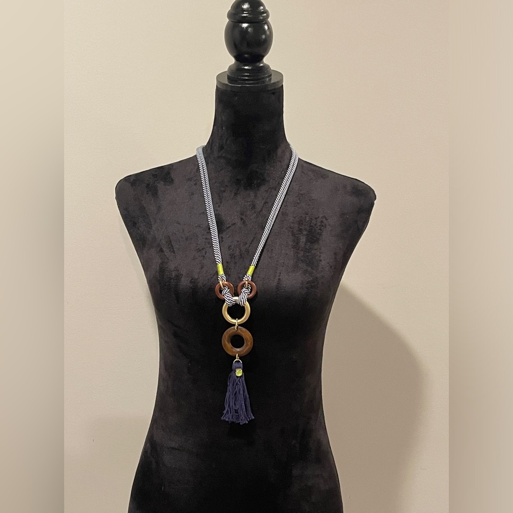 Fashion necklace